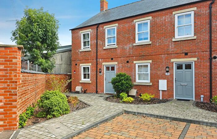 2 Bedroom End Of Terrace House For Sale In Handley Street, Sleaford, NG34