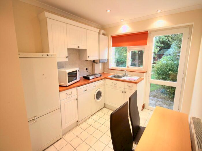 1 Bedroom Flat To Rent In Wentworth Hill, Wembley, HA9