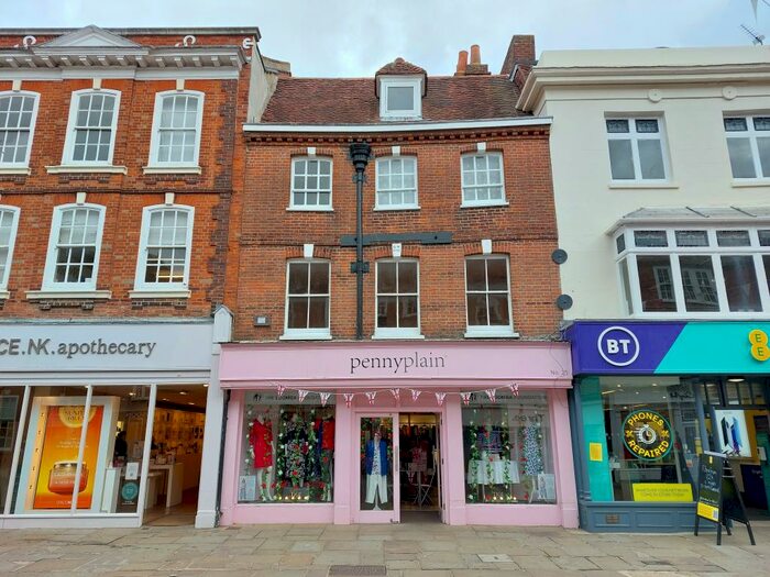 3 Bedroom Apartment To Rent In Central Chichester, PO19