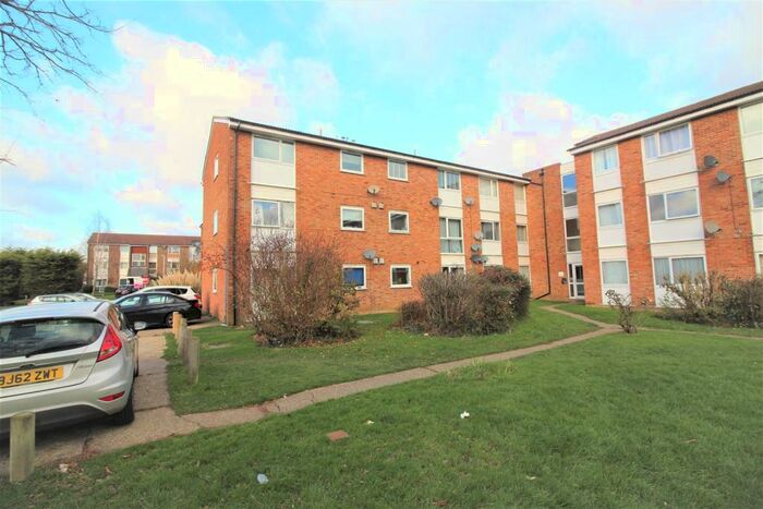 2 Bedroom Apartment To Rent In Cornflower Drive, Chelmsford, CM1