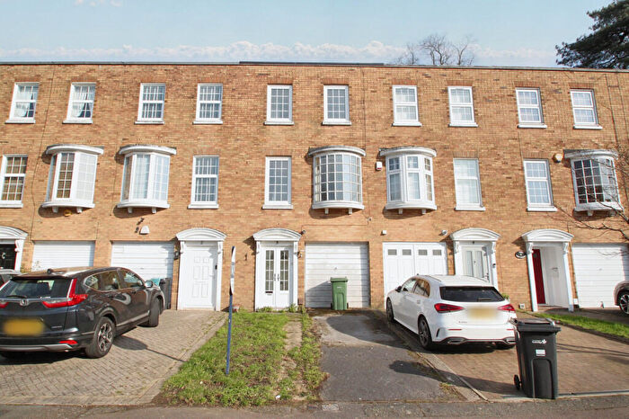 4 Bedroom Terraced House To Rent In Hawthorns, Woodford Green, IG8