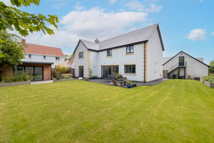 4 Bedroom Detached House For Sale In Old Nursery Drive, Ashcott, Bridgwater, TA7