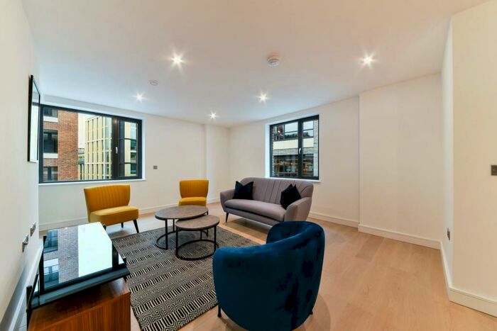 3 Bedroom Apartment To Rent In Rosewood Building, Shoreditch Exchange, London, E2