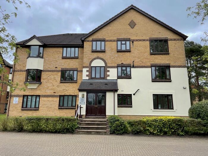 1 Bedroom Apartment To Rent In Redhill, Surrey, RH1