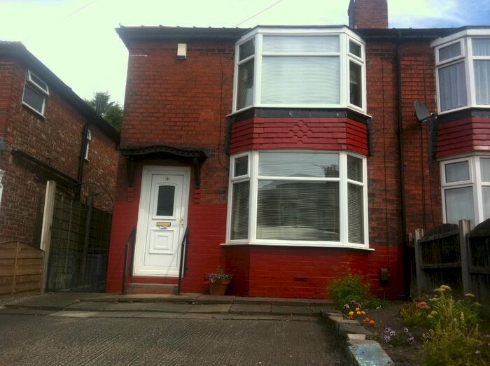 2 Bedroom Semi-Detached House To Rent In Chaucer Avenue, Droylsden, Manchester, M43