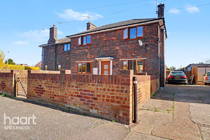 3 Bedroom Semi Detached House For Sale In Second Avenue, Kent, ME12