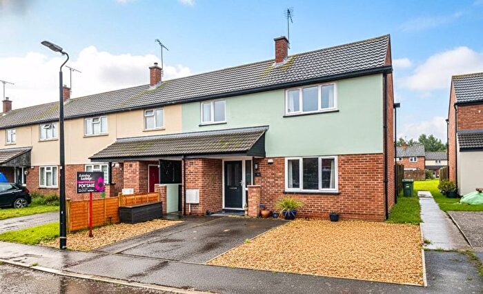 3 Bedroom End Of Terrace House For Sale In Varsity Way, Locking - Updated Throughout, BS24