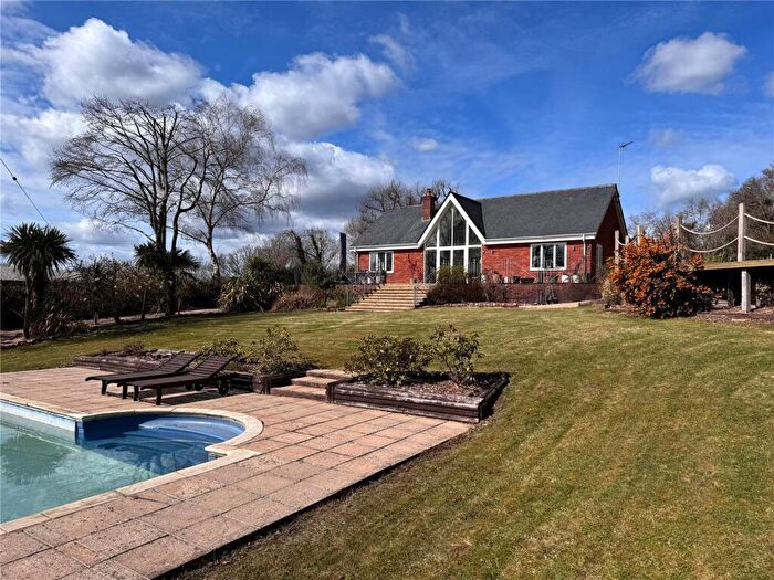 5 Bedroom Detached House For Sale In Hightown Hill, Ringwood, Hampshire, BH24