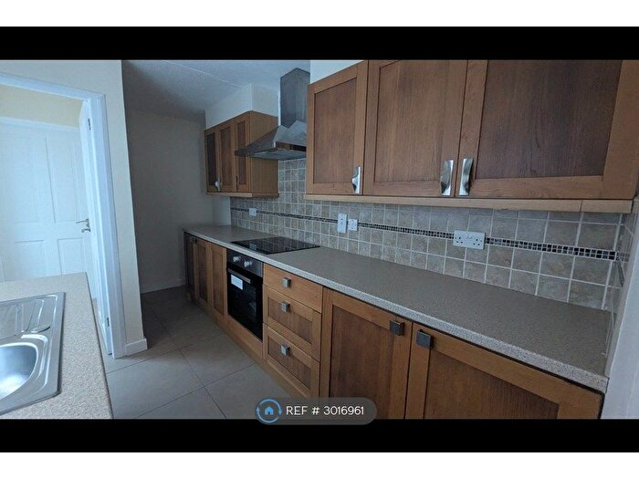 2 Bedroom Terraced House To Rent In Green St, Swansea, SA6