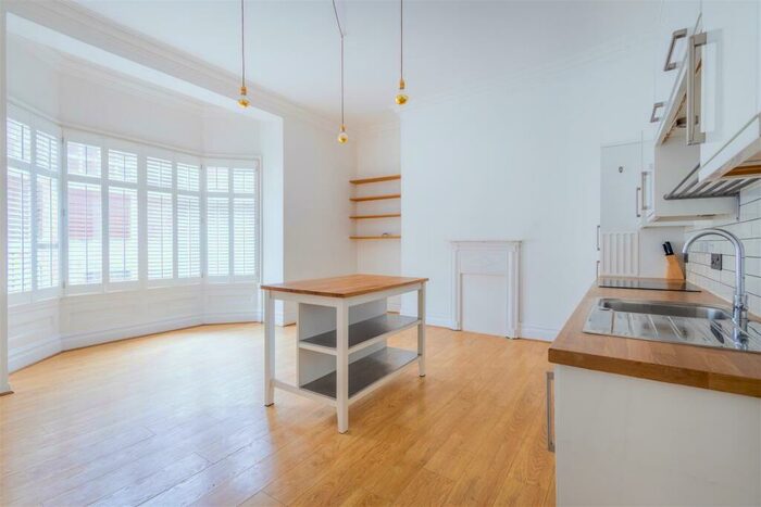 2 Bedroom Apartment To Rent In Christchurch Road, Bournemouth, BH1