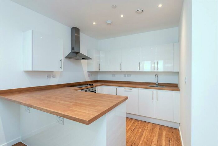 2 Bedroom Flat To Rent In Chatham Waters, South House, Gillingham Gate Road, Gillingham, ME4
