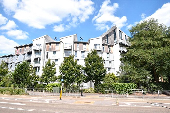 2 Bedroom Apartment To Rent In Coombe Way, Farnborough, Hampshire, GU14