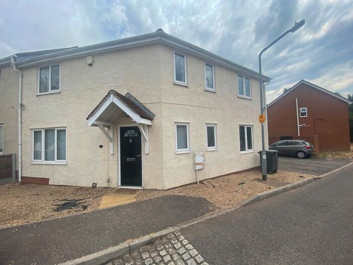 3 Bedroom Semi-Detached House To Rent In Rush Drive, Waltham Abbey, EN9