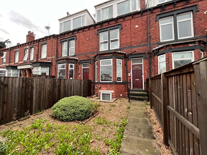 1 Bedroom Apartment To Rent In Austhorpe Road, Leeds, LS15