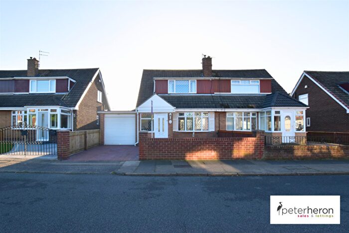 3 Bedroom Semi Detached House To Rent In Warwick Drive, East Herrington, Sunderland, SR3