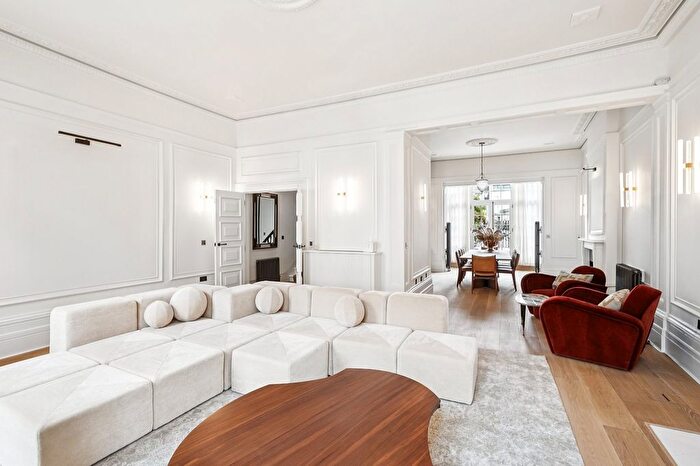 7 Bedroom Terraced House To Rent In Wilton Crescent, Knightsbridge, SW1X