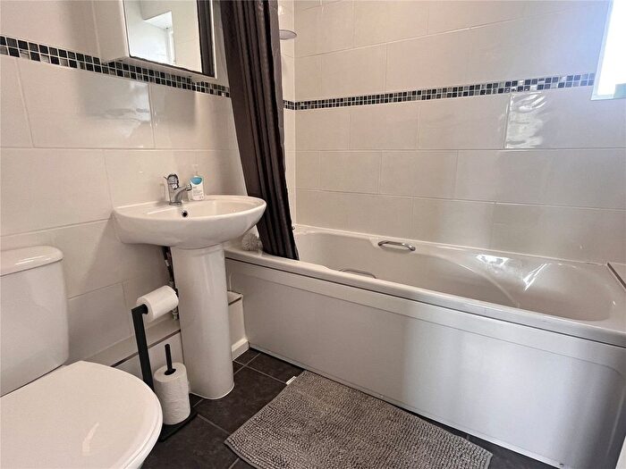 1 Bedroom Bungalow For Sale In Shaw Road, Monkmoor, Shrewsbury, Shropshire, SY2