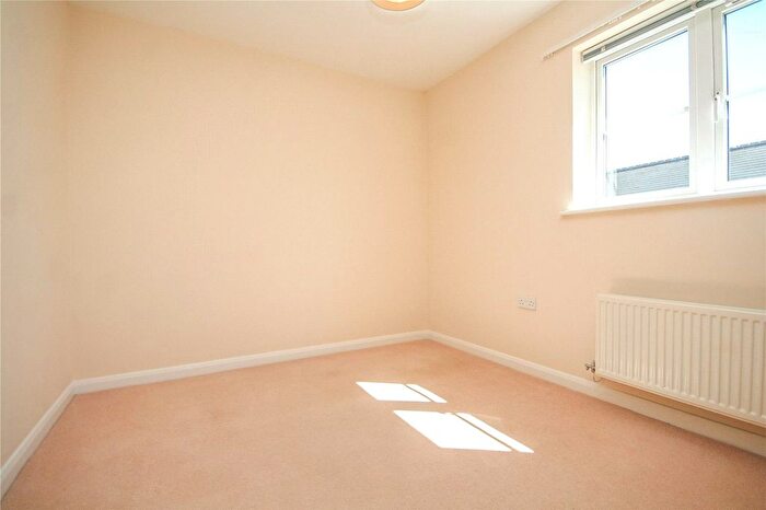 2 Bedroom Flat To Rent In Wade Court, Cheltenham, Glos, GL51