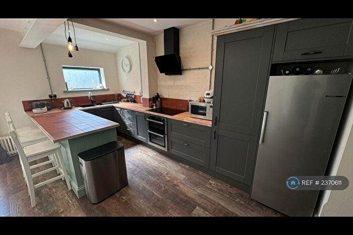 2 Bedroom Semi-Detached House To Rent In Gipsy Lane, Tilehurst, Reading, RG30