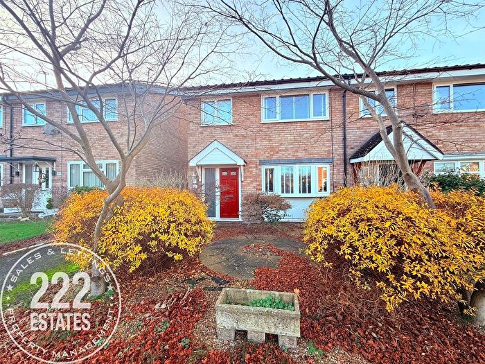 3 Bedroom End Terrace House For Sale In Ackers Lane, Stockton Heath, Warrington, WA4