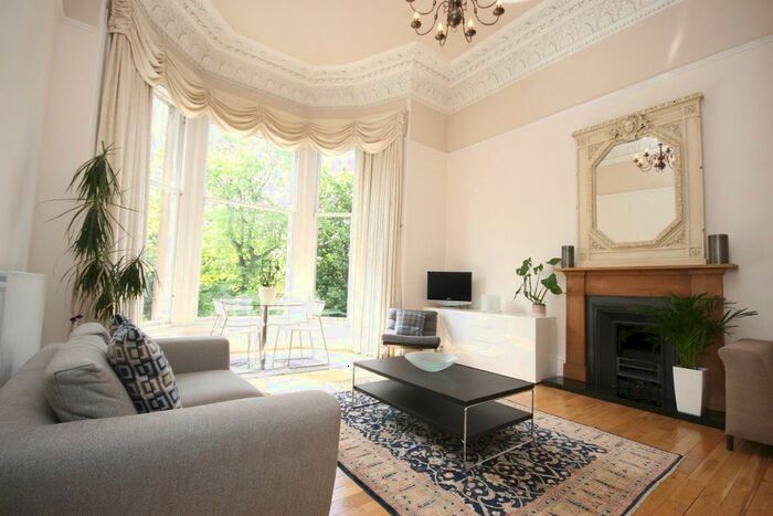 2 Bedroom Flat To Rent In Grosvenor Crescent, Edinburgh, EH12