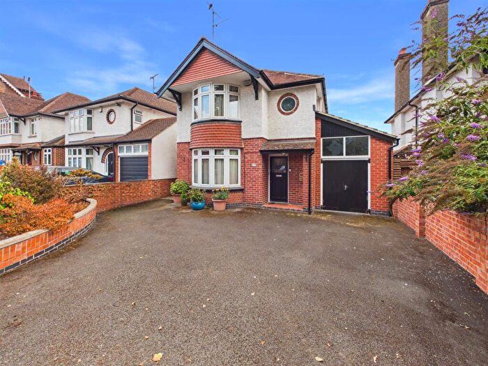 3 Bedroom Detached House For Sale In Denmark Road, Gloucester, GL1