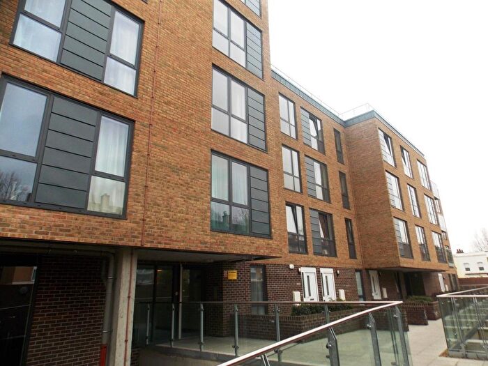 1 Bedroom Apartment For Sale In Aubers Ridge, Festubert Place, Bow, E3