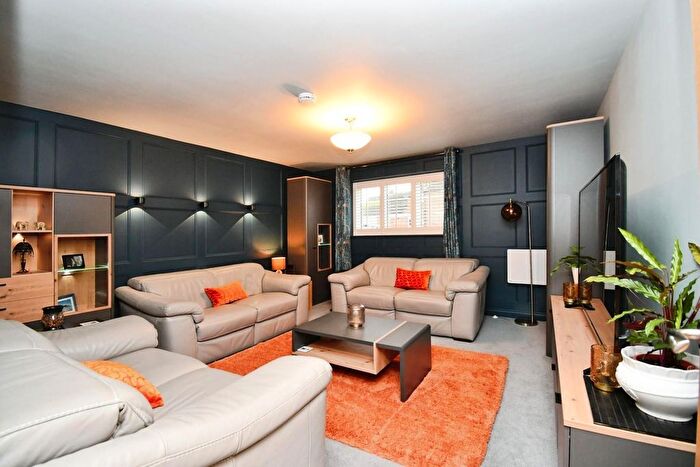 4 Bedroom Detached House For Sale In Willow Close, Ripon, HG4