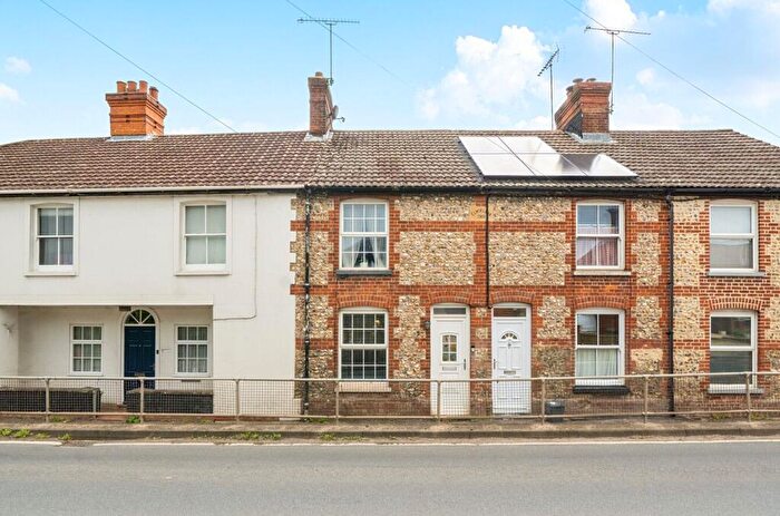 2 Bedroom Terraced House For Sale In Shipton Bellinger, SP9