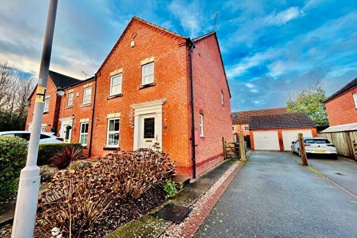 3 Bedroom Detached House To Rent In Price Close West, Warwick, CV34