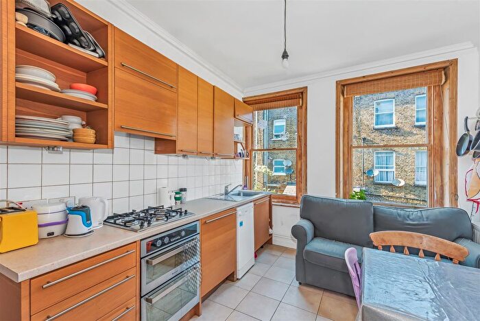 3 Bedroom Flat To Rent In Perham Road, London, W14