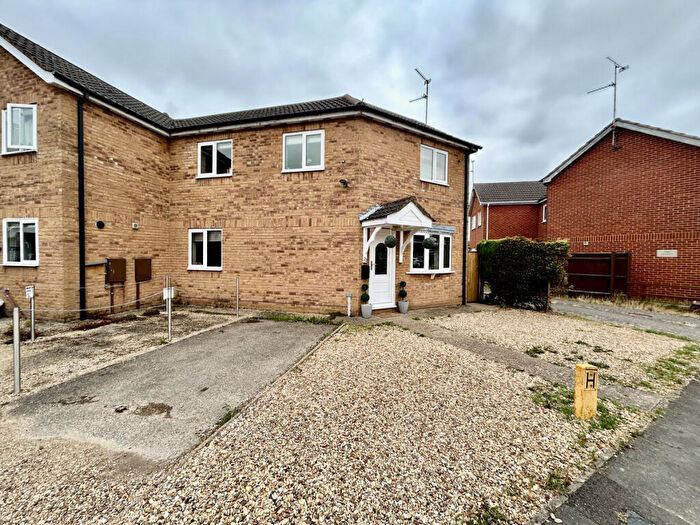 2 Bedroom End Of Terrace House For Sale In The Hollies, Holbeach, PE12