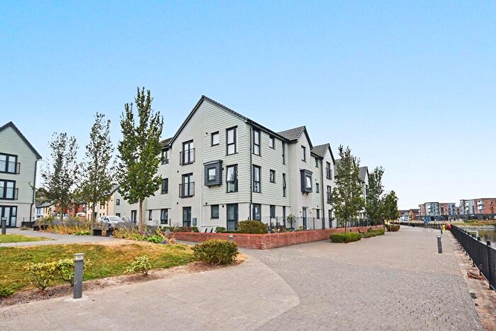 2 Bedroom Apartment For Sale In Rhodfa Cambo, Barry, CF62