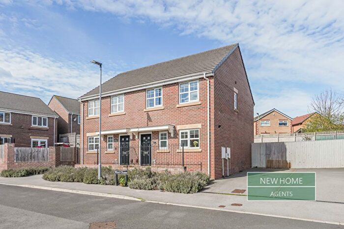 3 Bedroom Semi-Detached House For Sale In Wool Chase, Lupset, Wakefield, WF2