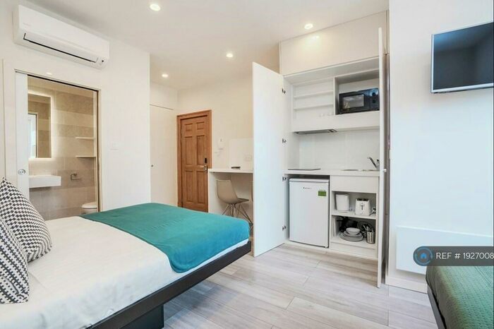 Studio To Rent In West End Lane, London, NW6