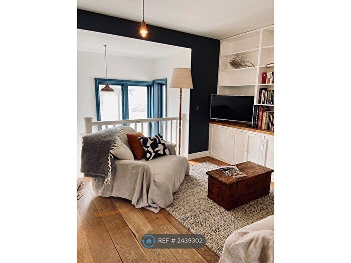 2 Bedroom Terraced House To Rent In The Angel Cottages, Hastings, TN34