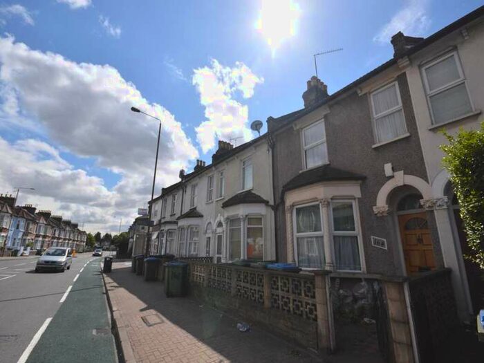 3 Bedroom Property To Rent In Woolwich Road, London, SE7