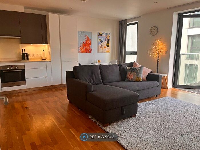 1 Bedroom Flat To Rent In Tayberry House, London, E20