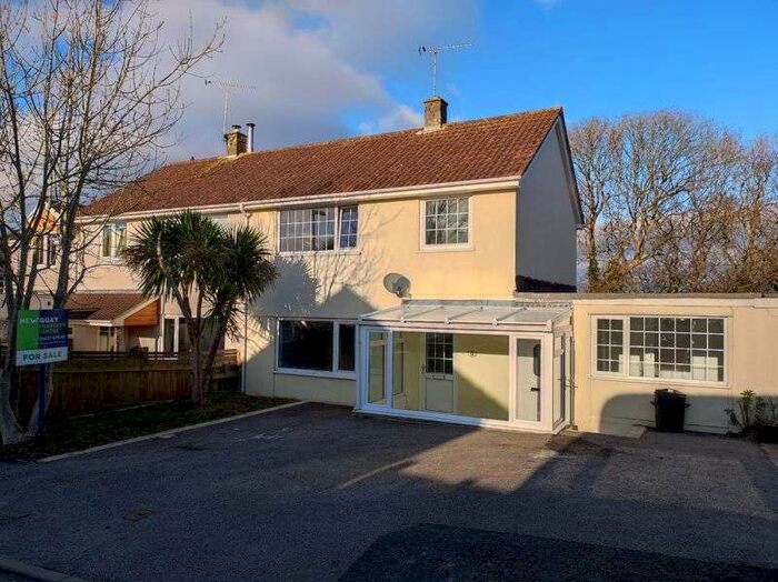 4 Bedroom Property For Sale In Lanherne Avenue, St Mawgan Village, TR8