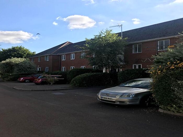 Studio To Rent In Walsingham Close, Hatfield, Hertfordshire, AL10
