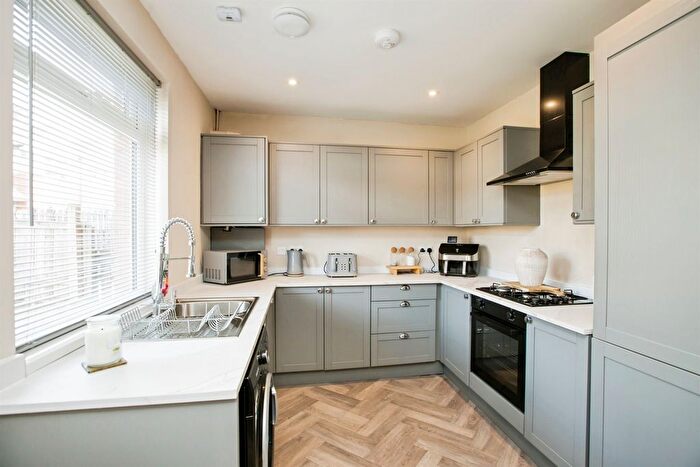 2 Bedroom Terraced House For Sale In Park Lane, Halifax, HX3