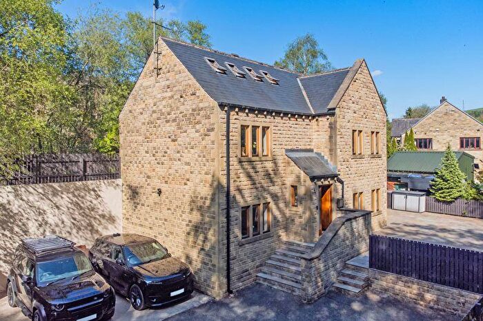 5 Bedroom Detached House For Sale In Bar Lane, Ripponden, HX6