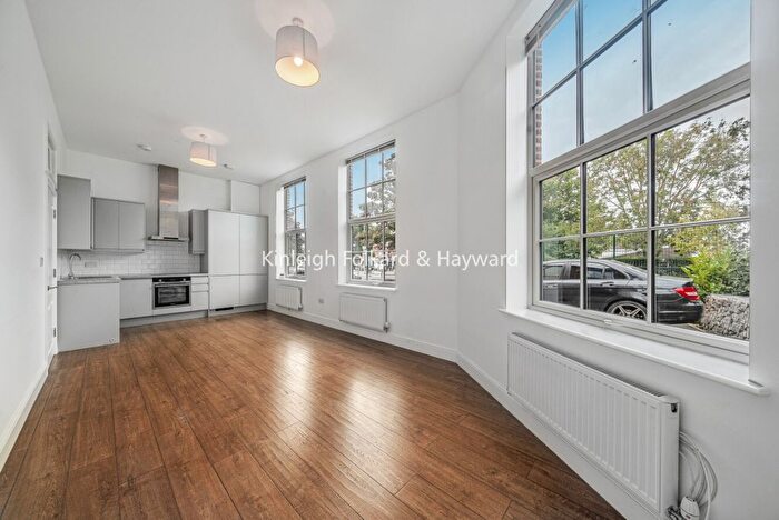 1 Bedroom Flat To Rent In Manor Drive North, New Malden, KT3