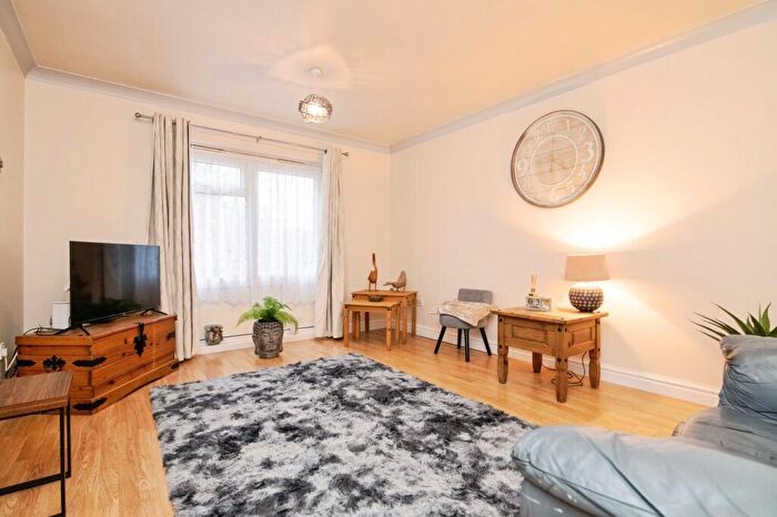 3 Bedroom Terraced House For Sale In Firth Drive, Yardley Wood, Birmingham, B14