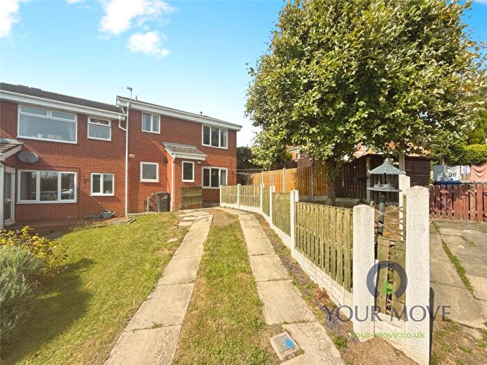 2 Bedroom Flat For Sale In Eshton Court, Mapplewell, Barnsley, South Yorkshire, S75