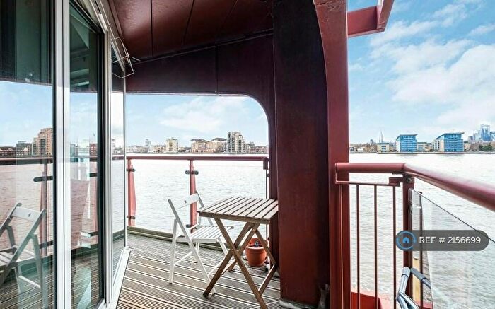 2 Bedroom Flat To Rent In Seacon Tower, London, E14