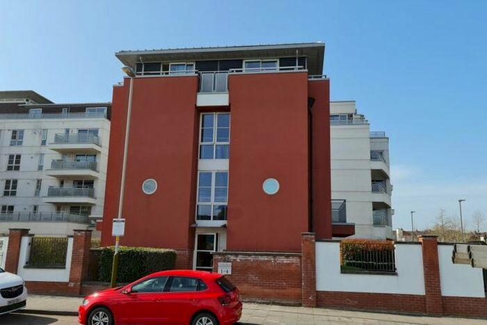 2 Bedroom Flat To Rent In Watkin Road, Leicester, LE2