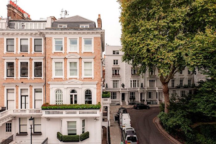 1 Bedroom Flat For Sale In Ovington Square, Chelsea, SW3