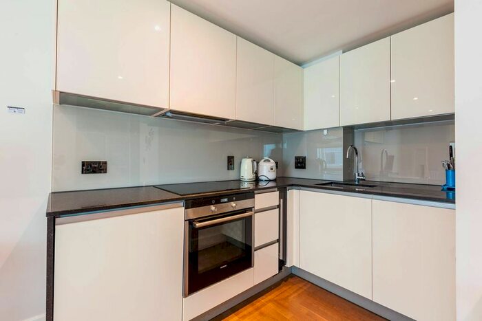 Studio To Rent In Crawford Building, Aldgate, London, E1