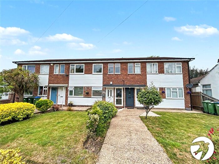 2 Bedroom Maisonette For Sale In Queenswood Road, Sidcup, DA15